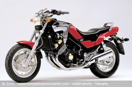 Yamaha Fazer FZX750 millésime 1987