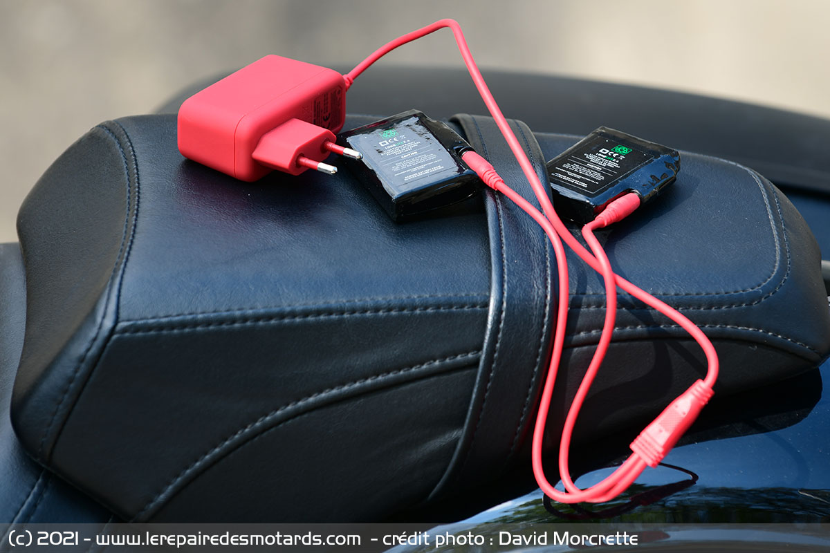 Gants Moto Chauffants Racer Kit Connexion Sur Batterie - Satisfait Ou  Remboursé 
