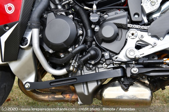 Le moteur 4 cylindres suralimenté de Kawasaki