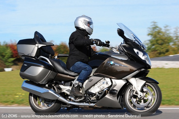 BMW K 1600 GTL Exclusive sur autoroute