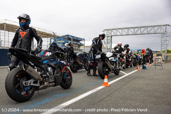 En pré-grille, certains sont venus avec des machines moins habituées aux virées sur circuit