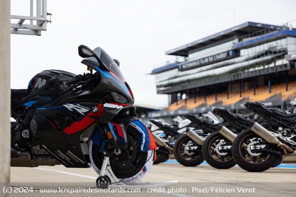 C'est au Mans, lors des Track Days BMW que nous avons essayé le duo de M sur piste