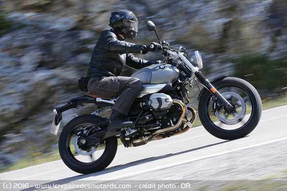 BMW R NineT Scrambler dans les virolos