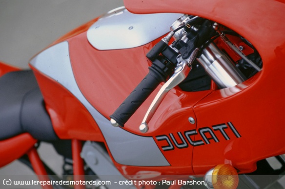 La sportive reprend le logo Ducati des seventies