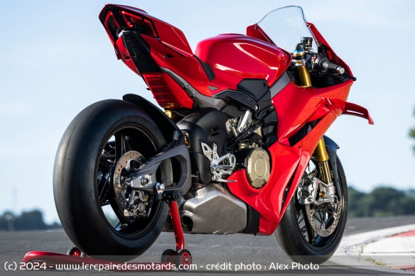 La sportive Ducati Panigale V4 S