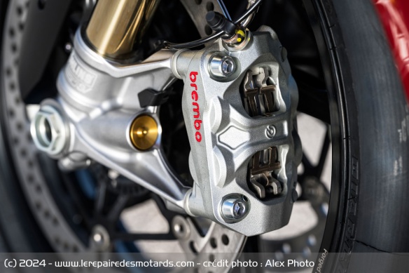 Les étriers radiaux Brembo Hypure de la Ducati Panigale V4 S