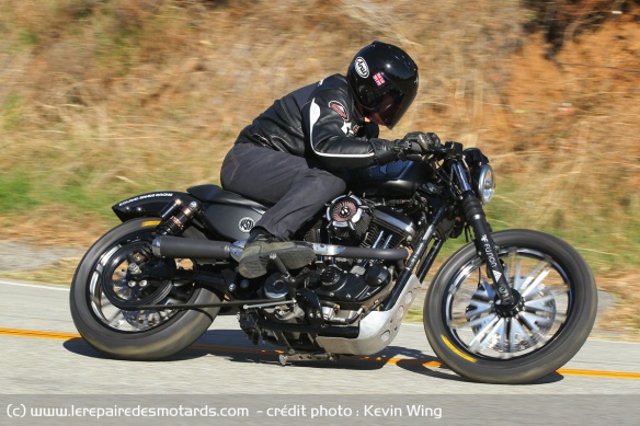 La bote de vitesse est toujours aussi dure sur le Caf Sportster