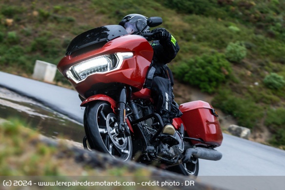 La Road Glide fait preuve d'un excellent équilibre