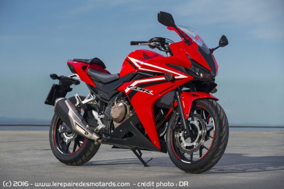 CBR500R de coté