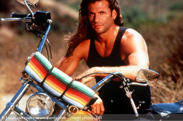 Lorenzo Lamas à l'époque de la série Le Rebelle