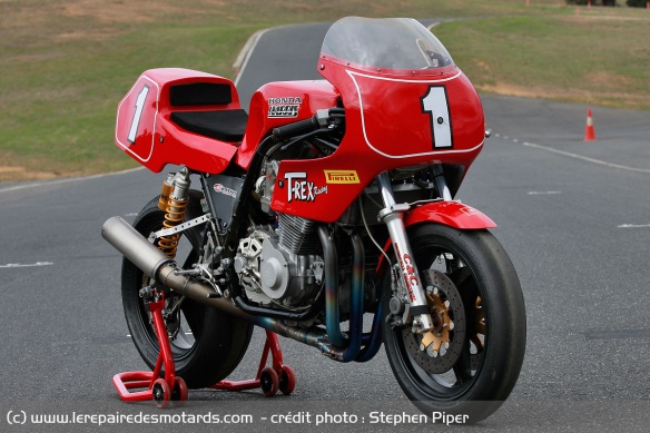 Essai de la T-Rex Honda CB1100R