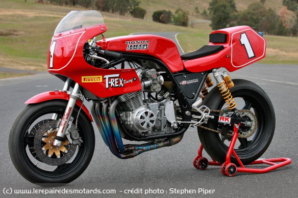 La T-Rex Honda CB1100R