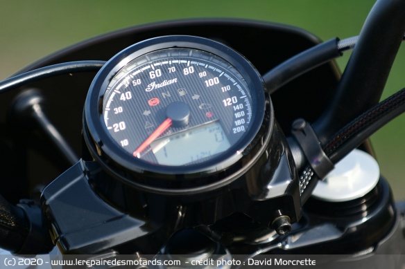 Compteur gradué normalement jusque 120 km/h