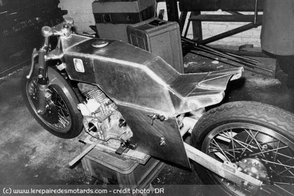 Le cadre monocoque d'Offenstadt prend forme pour 1971