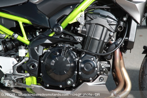 Moteur de la Kawasaki Z900