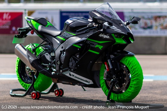 Essai de la Kawasaki Ninja ZX-10R millésime 2021