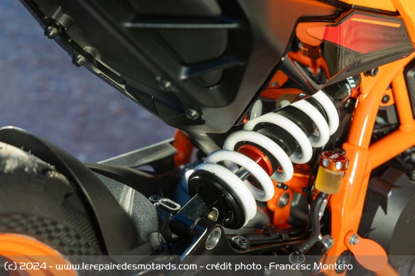 L'amortisseur WP de la KTM 390 Duke