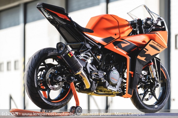 KTM RC 390 2022