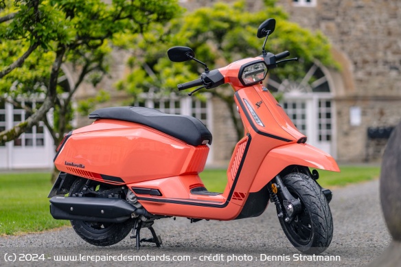 Essai du scooter Lambretta X125