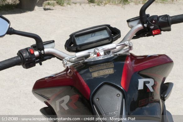 Position de conduite sur la MV Agusta Brutale 800 RR