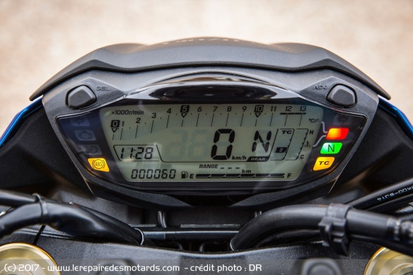 Le compteur de la Suzuki GSX-S750