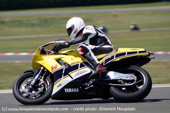 Yamaha 500 Sambiase sur circuit