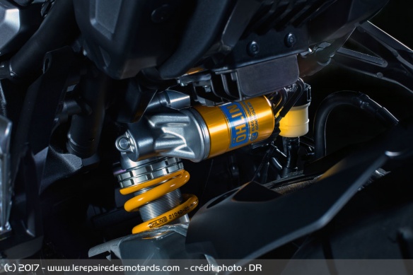 L'amortisseur Öhlins de la Yamaha MT-10 SP