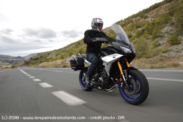 La Yamaha Tracer 900 GT sur route