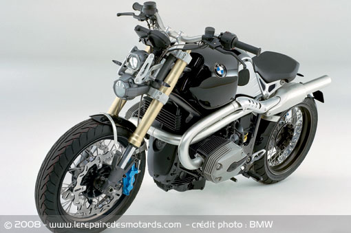 [Image: bmw-lo-rider-av-34.jpg]