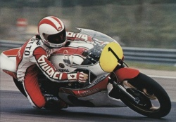 Pilote de légende : Johnny Cecotto (photo : Yamaha)