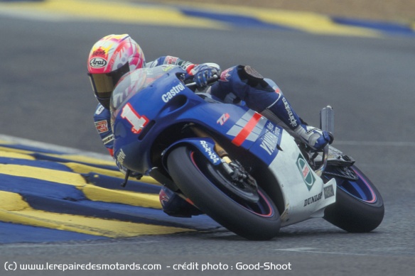 Tetsuya Harada sur la Yamaha TZ250 en 1994