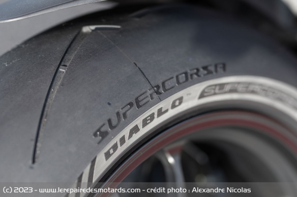 Le pneu Pirelli Diablo Supercorsa V4 SP