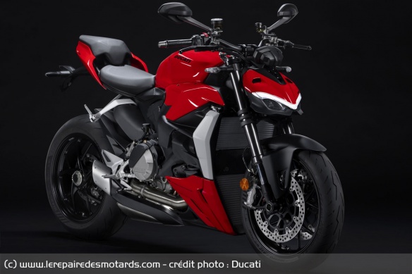 Ducati Streetfighter V2 2022