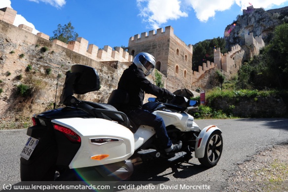 Les remparts du chateau de Xativa