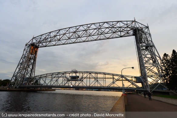 L'Aerial Lift Bridge, aussi appelé Aerial Bridge ou Aerial Ferry Bridge