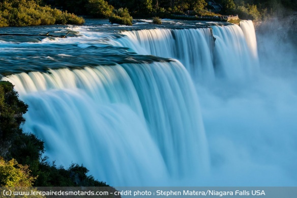 Les chutes américaines de Niagara Falls