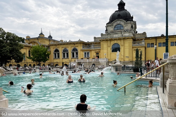 Les thermes extérieurs de Szechenyi