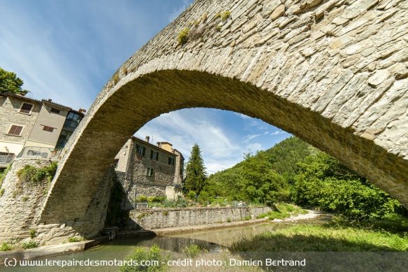 Le Ponte della Maeste de Portico di Romagna