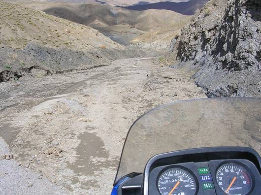 boue sur route effondrée