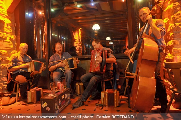 Ambiance folklorique avant d'entammer la route vers le Jungfraujoch