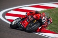 WSBK Bulega pole à domicile